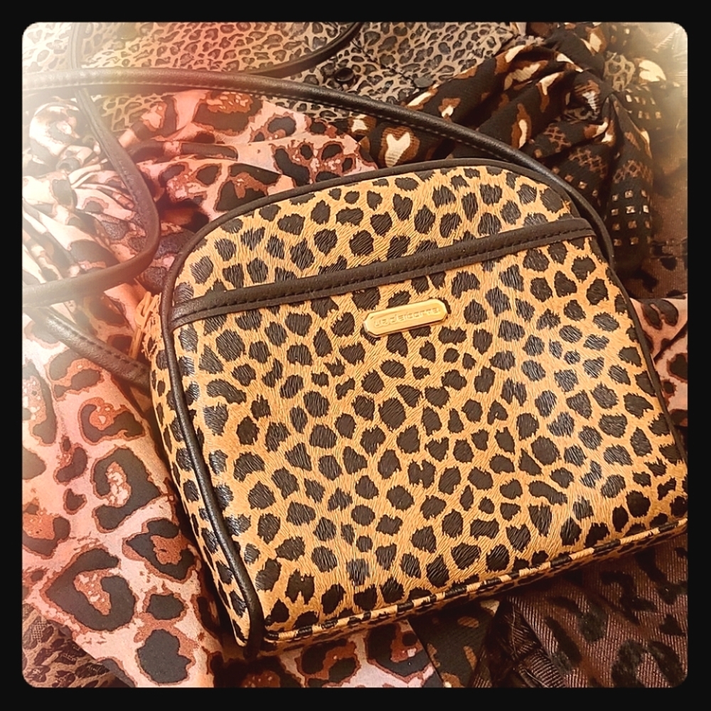 Liz Small Cheetah Crossbody Bag
